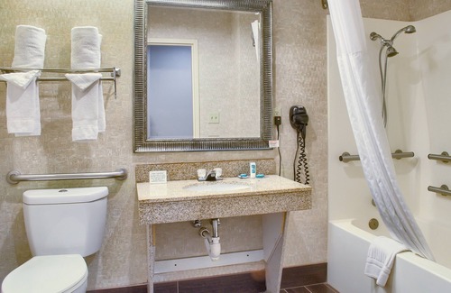 Thomasville Hotel | Hometown Inn