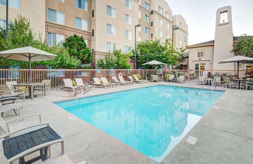 Uptown Hotel | Homewood Suites by Hilton Albuquerque Uptown