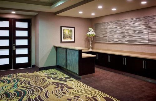 Central Hamilton Hotel | Homewood Suites by Hilton Hamilton