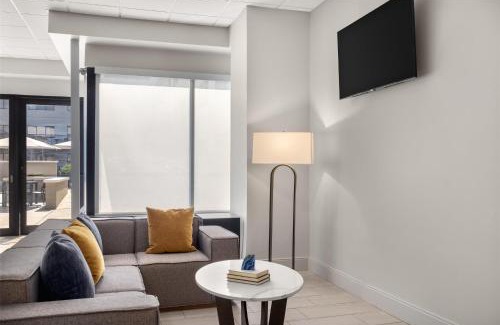 Carmel Hotel | Homewood Suites by Hilton Indianapolis Carmel