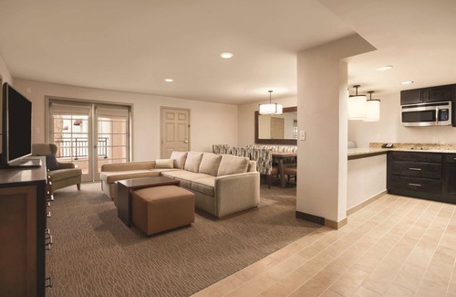 Tucson Hotel | Homewood Suites by Hilton Tucson/St. Philip's Plaza Univ