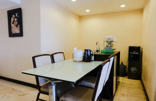 Babakan Ciamis Apartment | Homey 2Br At Braga City Walk Apartment