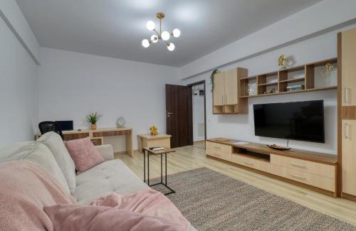 Militari Apartment | Homie Grand Apartment - Private Parking - Self Check-In