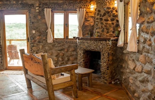 Naivasha Cottage | Honeymoon Hut