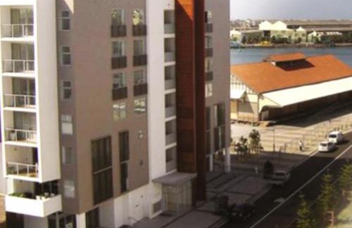 Newcastle Apartment | Honeysuckle Executive Suites