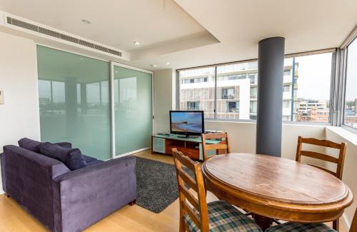 Newcastle Apartment | Honeysuckle Executive Suites