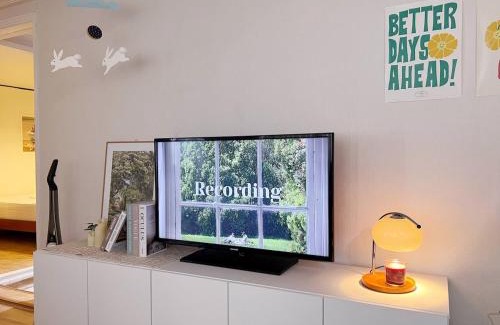 Mangwon-dong Apartment | Hongdae Area Stay with Free Luggage Storage and Airport Bus Access