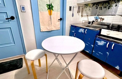 Sinchon-dong Apartment | Hongdae/Sinchon BEST LOCATION APT