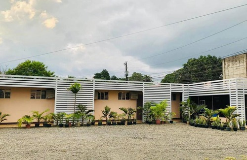 Valencia Hotel | HOP-in