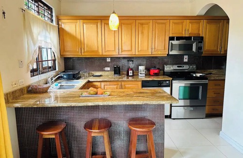 Gordon Town House | Hope Gardens - UWI - UTECHnn