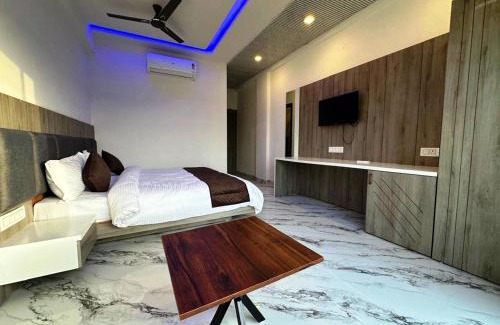 Pushkar Resort | Horizon Banquet Pushkar - with Mountain View