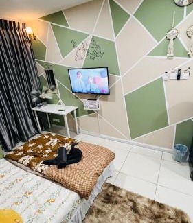 Sepang Apartment | Horizon Suites by LuxuryDreamEmerald Sepang, KLIA, Free wifi & netflix