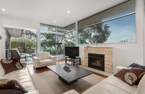 Lorne House | Horizons