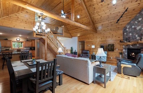 Merrifield Cabin | Horseshoe Lake Cabin with Hot Tub, Games, Fire Pit, Snowshoes, Snowmobile Trails