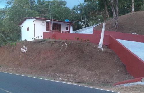 Eastern Panama Ski Chalet | Hospedaje la subidita 1