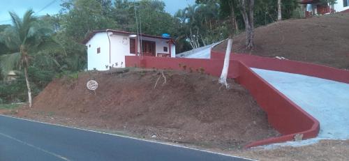 Eastern Panama Ski Chalet | Hospedaje la subidita 1