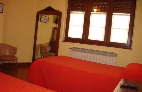 Campomanes House | Hospedaje Senda del Huerna