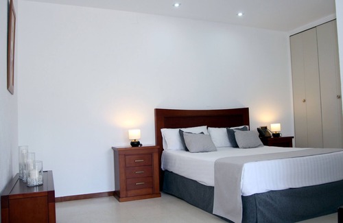 Torre de la Reina Hotel | Hospedium Hotel Blu Torre de Sevilla