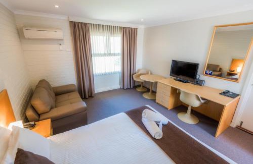 South Carnarvon Hotel | Hospitality Carnarvon, SureStay Collection by Best Western