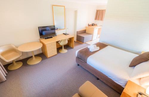 South Carnarvon Hotel | Hospitality Carnarvon, SureStay Collection by Best Western
