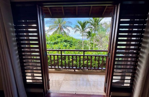 Montego Bay Apartment | Hospitality Expert Rose Hall: 5BR, Pool, Beach