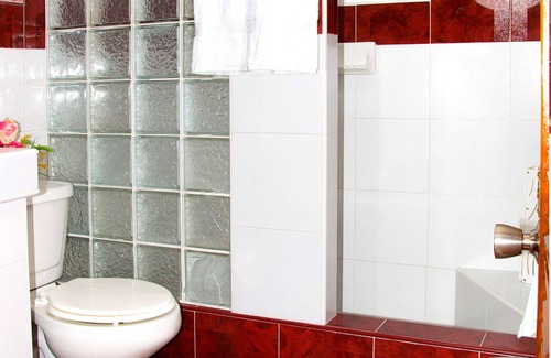 Boca de Camarioca House | Hostal Ciro y Lourdes