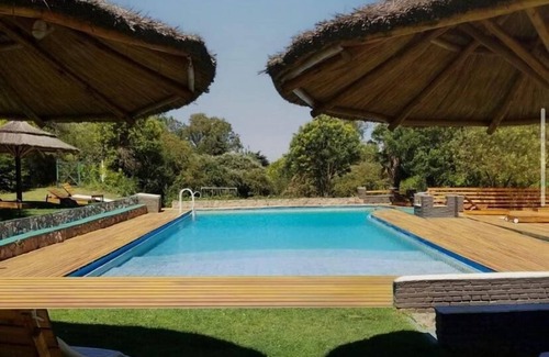 Cruz Chica Hotel | Hostal Cruz Chica