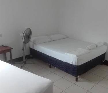 San Carlos House | Hostal Don Frank