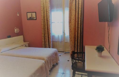 Segovia House | Hostal Don Jaime I y II