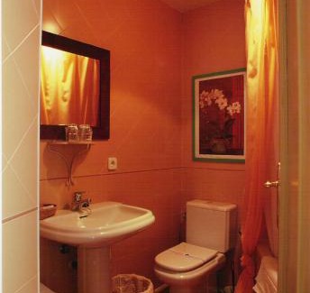 Segovia Old Town House | Hostal Fornos