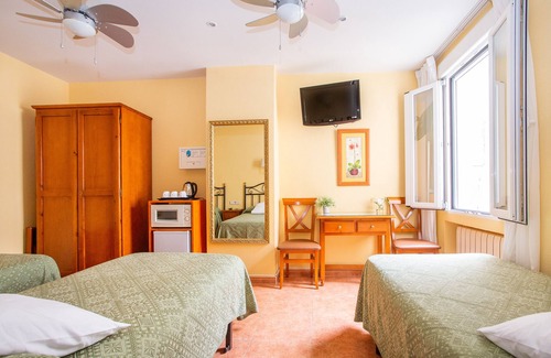 Centro Hostel | Hostal Los Alpes