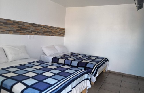 Downtown Queretaro Hostel | Hostal Maple