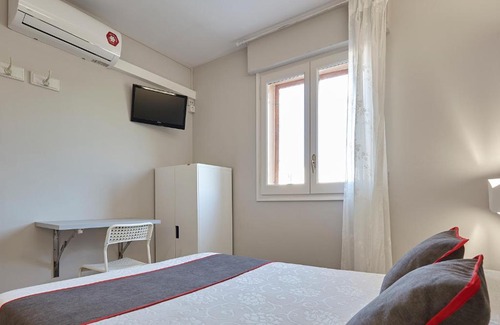 Borgonya House | Hostal Mas Ferrer