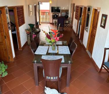 Guadalupe House | Hostal posada San jose