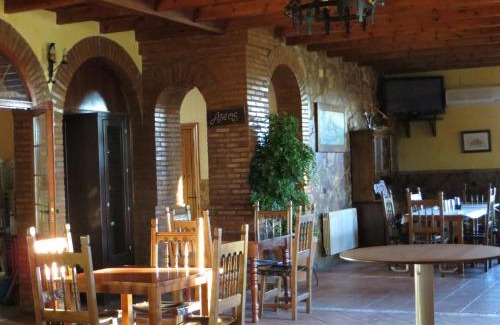 Valencia de las Torres House | Hostal Rest. Campoabierto