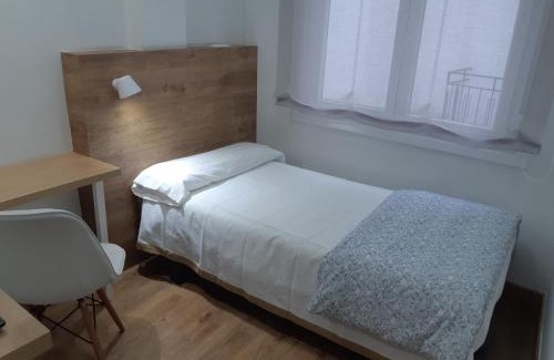 Verin House | Hostal-Restaurante LUGANO