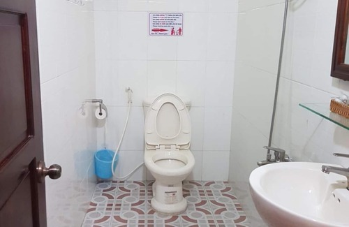 Chau Doc Hotel | Hostel Dang Loi