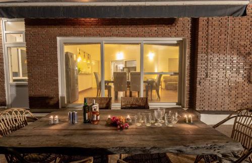 Gurugram Villa | Hostie Humming Trees - 4BHK Farm house, Opp Westin Sohna