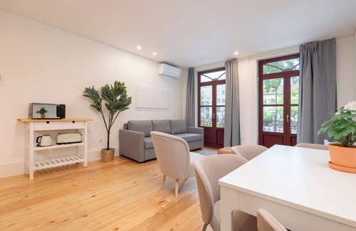 Guimaraes Apartment | HostWise - Modern and Spacious Home