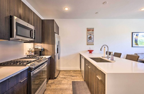 Willow Grove Condo | Hot Tub & Balcony: Riverfront Silverthorne Condo!