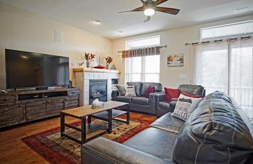 Silverthorne House | Hot Tub, Blue River in Backyard, Close to 5 Ski Resorts, On Free Bus Route, New Listing