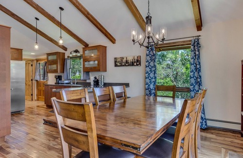 Glenwood Springs House | Hot Tub & Fire-Pit on the River with Mountain Views, Minutes to Downtownn