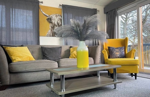Morpeth Cabin | Hot tub lodge getaway with bar & many locals attractions, beaches, zoo ect