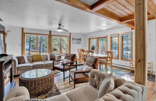 Pocono Summit House | Hot Tub + Prime Location Chalet
