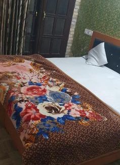 Chandigarh Hotel | Hotel aashirwad