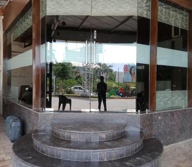 Ahmedabad Hotel | HOTEL AIRPORT INN ONE