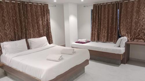 Pandharpur Hotel | Hotel Aishwarya