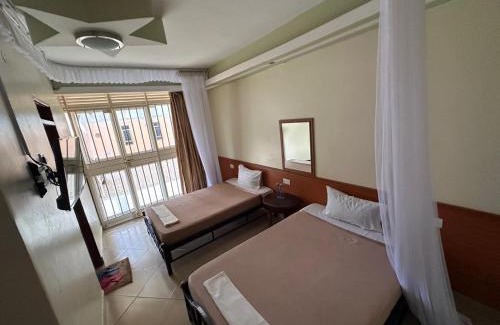 Mukono Hotel | Hotel Alvers