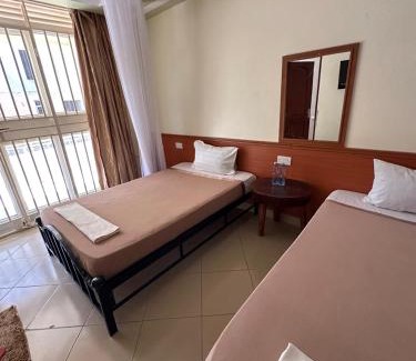 Mukono Hotel | Hotel Alvers