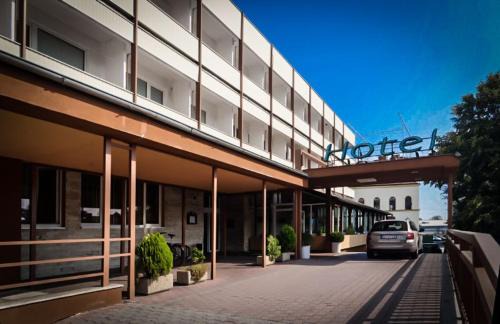 Malacky Hotel | Hotel Atrium